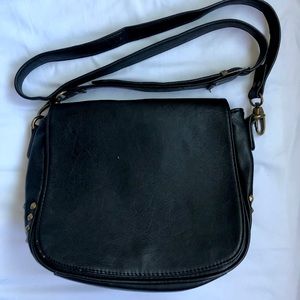 BRANDY MELVILLE FAUX LEATHER BAG